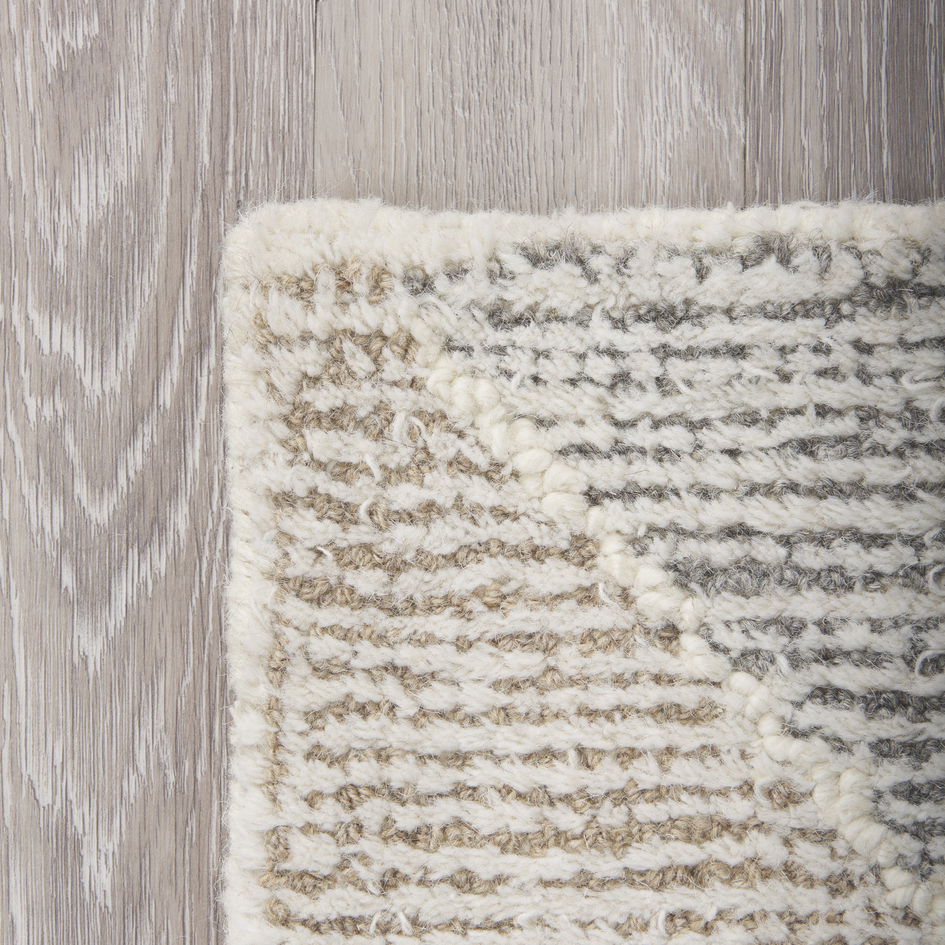 Kolt-5×8-Neutral-Geometric-Patterned-Wool-Area-Rug-4